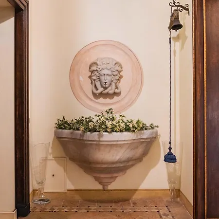 بيت ضيافة Palazzo Nobili كابري
