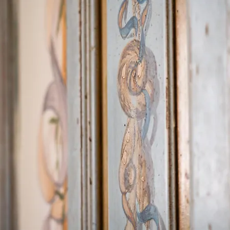 Palazzo Nobili 4* كابري